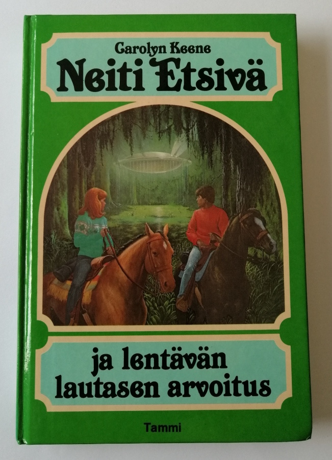 Neiti etsivä ja lentävän lautasen arvoitus