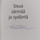 Katri Komi : Sisua, särmää ja sydäntä (signeerattu) - pikkukuva 3