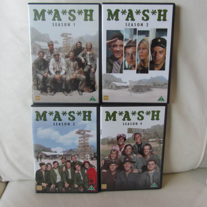 MASH 1-4 - Amerikkalainen komedia kenttäsairaalasta DVD