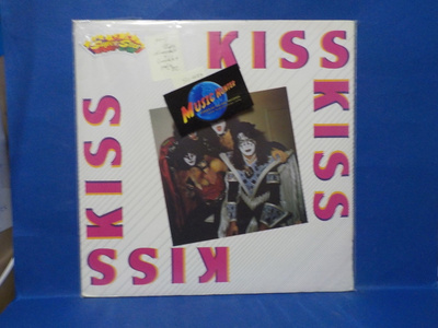 KISS - KISS M-/EX+ ITALY -82 LP