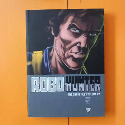 2000 AD Robo-Hunter vol 1-2