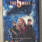 Viides aalto (2016) Chloë Grace Moretz (UUSI) - pikkukuva 1