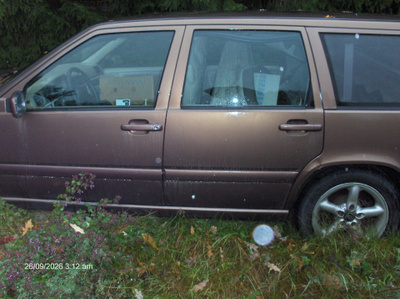 VOLVO V70 2.4 BENSA -97 VARAOSIKSI KOKONAAN