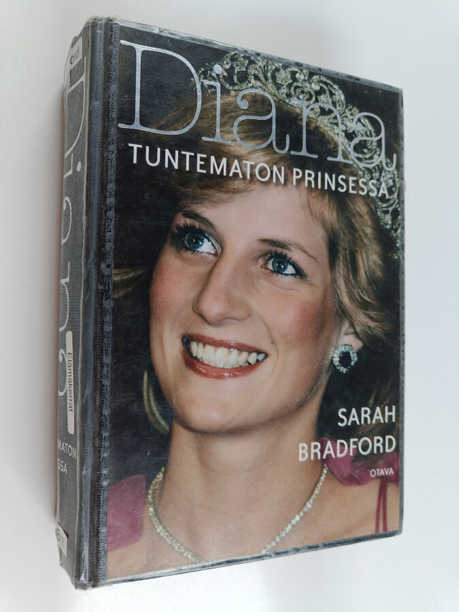 Sarah Bradford : Diana : tuntematon prinsessa