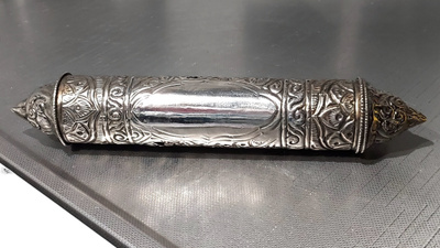 HIENO METALLINEN PAPYRUSKÄÄRÖ KOTELO