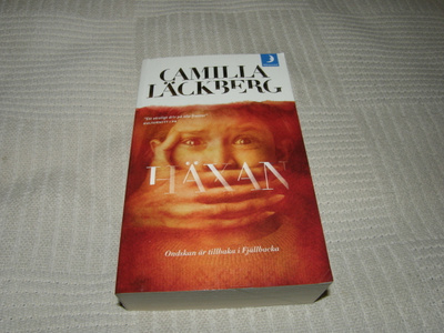 Camilla Läckberg Häxan   -pok