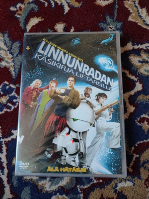 Linnunradan käsikirja liftareille UUSI