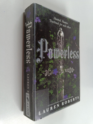 Lauren Roberts : Powerless