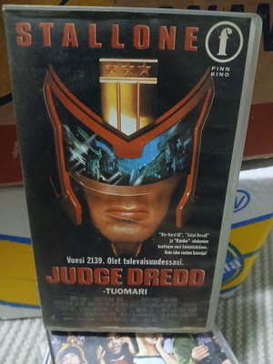 Judge dredd vhs
