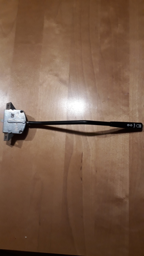 Volvo F6 suuntavilkun katkaisija, uusi
