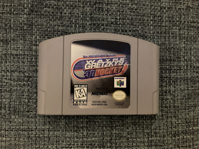 N64: Wayne Gretzky's 3D Hockey (L, USA)