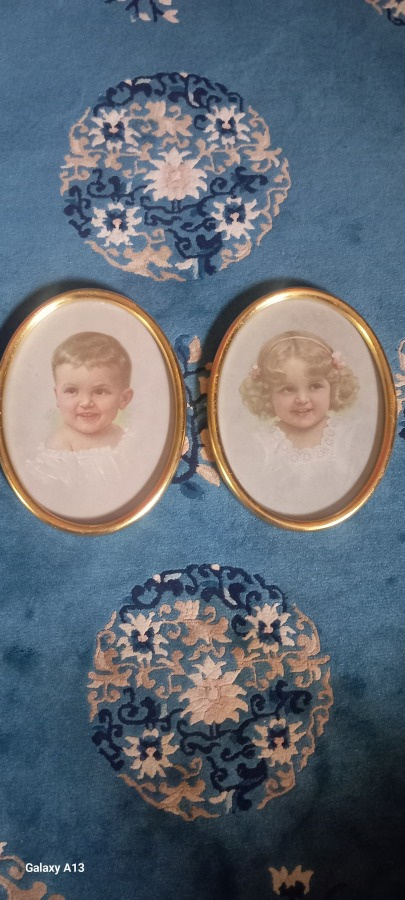 2 x ovaalikehys taulu. 1923