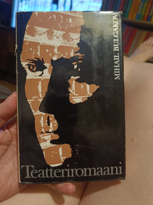 Mihail Bulgakov : Teatteriromaani