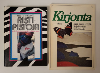 Kaksi erityyppistä kirjontakirjaa + 2 malliarkkia
