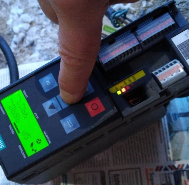 Siemens Sinamics invertteri 1,5kW.