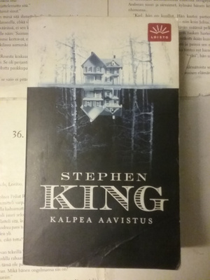 Stephen King - Kalpea aavistus (pokkari)
