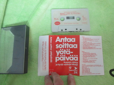ANTAA SOITTAA YÖTÄ PÄIVÄÄ ( mm pekka loukiala, raul reiman,