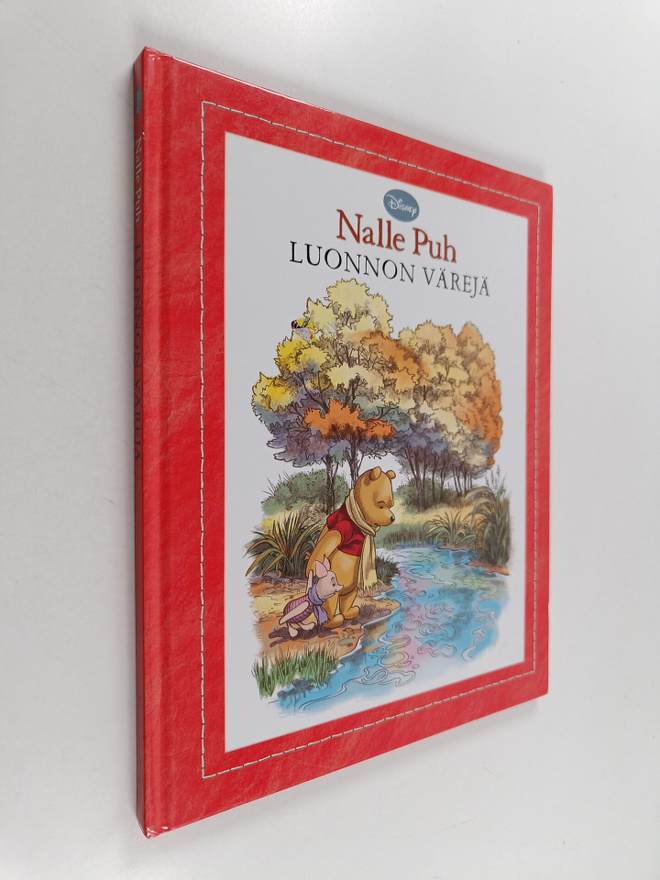 K. Emily Hutta : Nalle Puh : Luonnon värejä