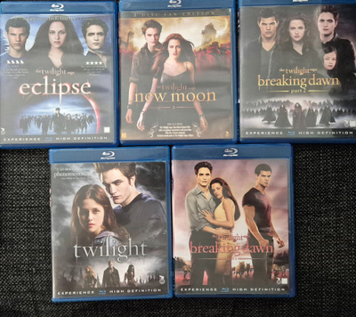 THE TWILIGHT (2008-2012) kaikki 5 elokuvaa  -Blu-Ray