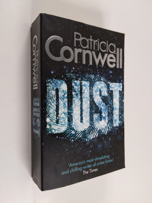 Patricia Cornwell : Dust