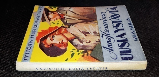 Anna Kasurinen : Uusia ystäviä (v.1938 ,1p)
