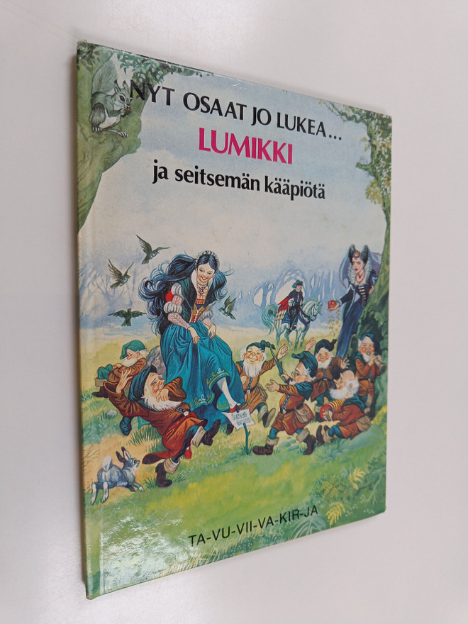 Lucy Kincaid : Lumikki ja seitsemän kääpiötä