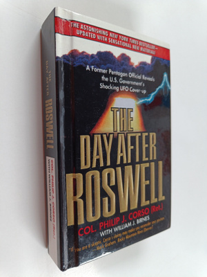Gregory Corso ym. : The Day After Roswell