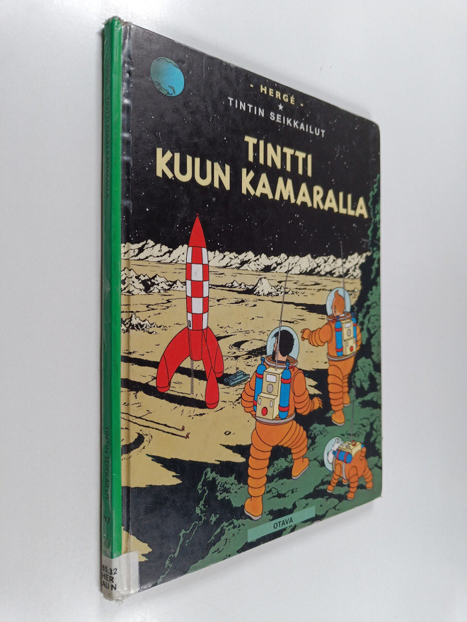 Herge : Tintti kuun kamaralla
