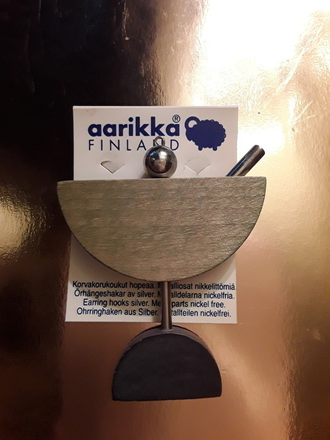 Aarikka puinen  rintakoru