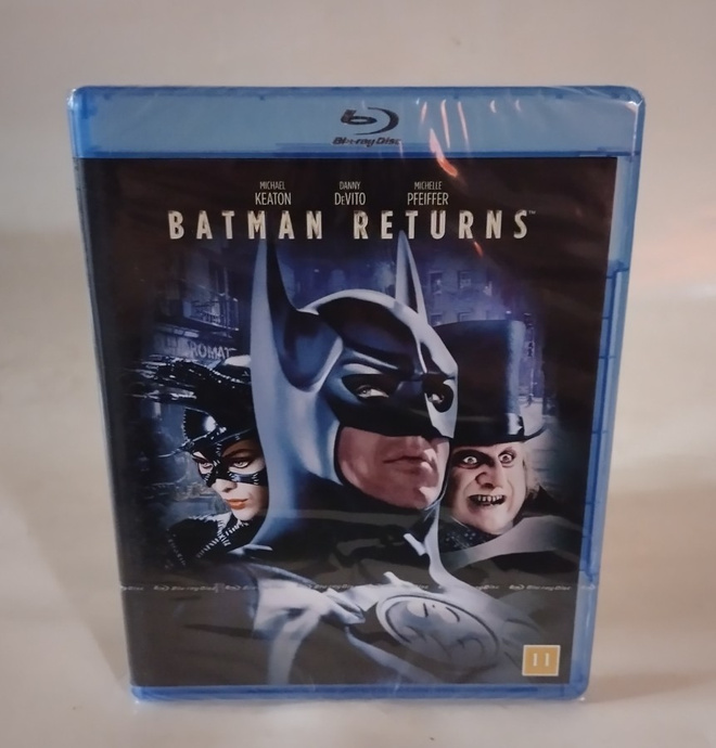 BATMAN RETURNS  (BD) UUSI