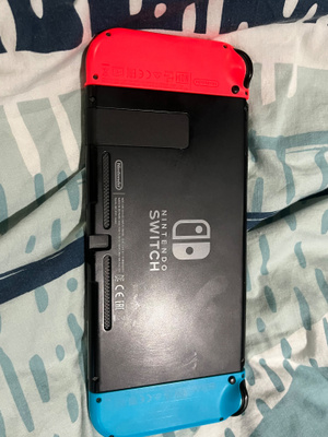 Nintendo Switch (2019 malli) + lisätarvike