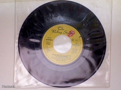 ROLLING STONES :: START ME UP / NO USE IN CRYING::VINYYLI 7"