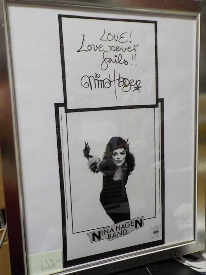 NINA HAGEN BAND TAULU NIMMARILLA