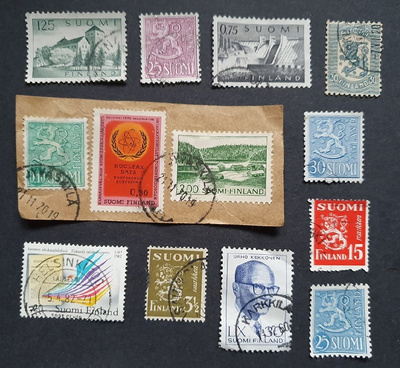 Suomalaisia merkkejä 13 kpl, vanhempaa päätä 1918 alkaen