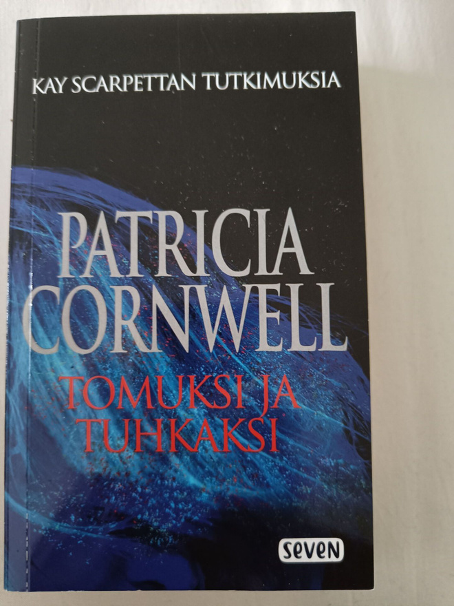 Patricia Cornwell Tomuksi ja tuhkaksi