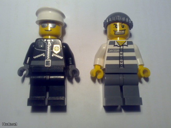 Lego Figuurit - Poliisi ja Roisto ( City )