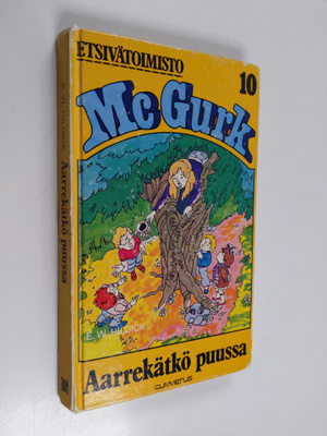 E. W. Hildick : Aarrekätkö puussa