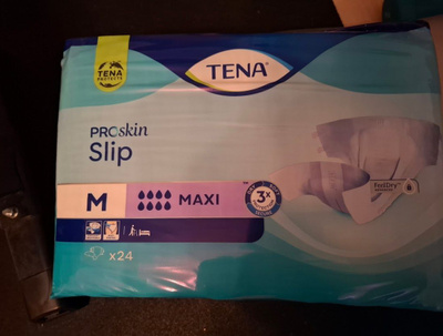 TENA slip m-kokoinen teippivaippa maxi-imukyvyllä