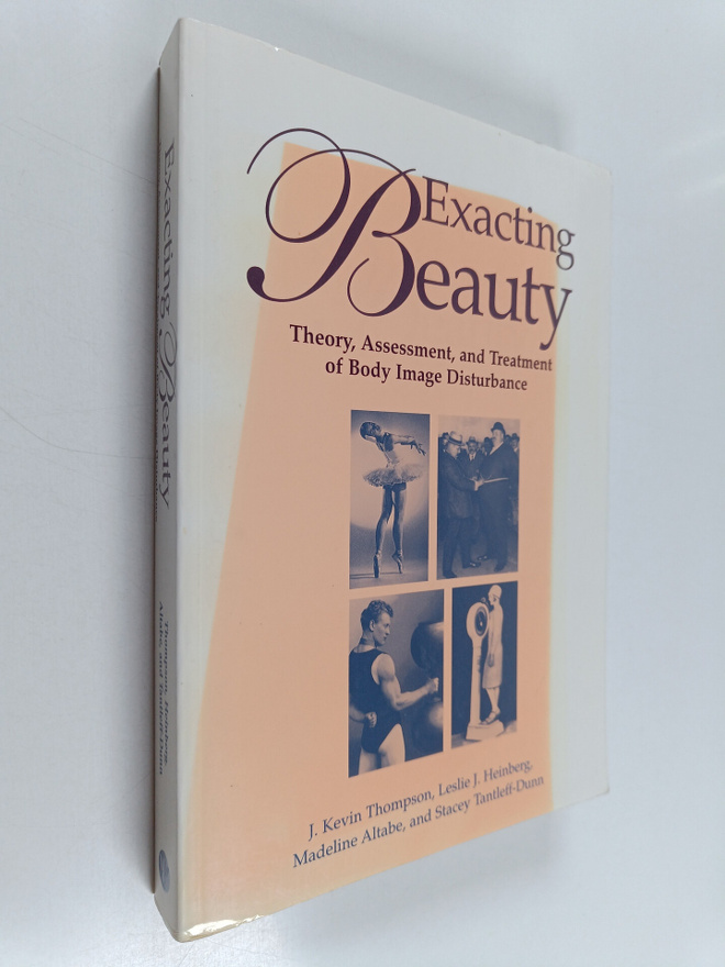 J. Kevin Thompson ym. : Exacting Beauty - Theory, Assessm...