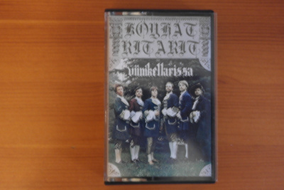 Köyhät ritarit:Viinikellarissa C-kasetti.
