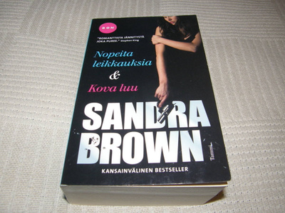 Sandra Brown Nopeita leikkauksia / Kova luu -pok
