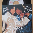 Bowie Jagger dancing in the street 7 45 hollanti 1985 - pikkukuva 1