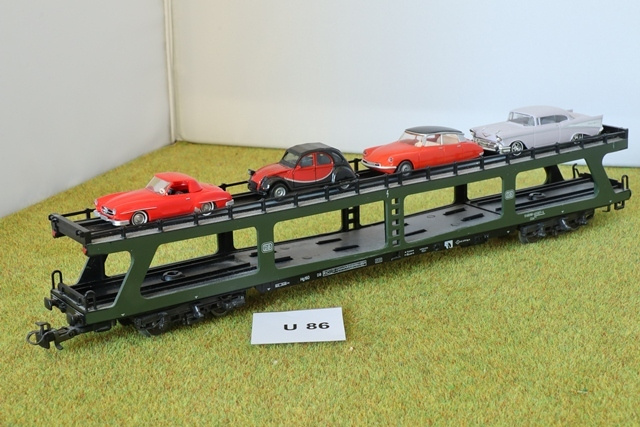 #U86 Märklin 4074 autojenkuljetusvaunu + 4 autoa