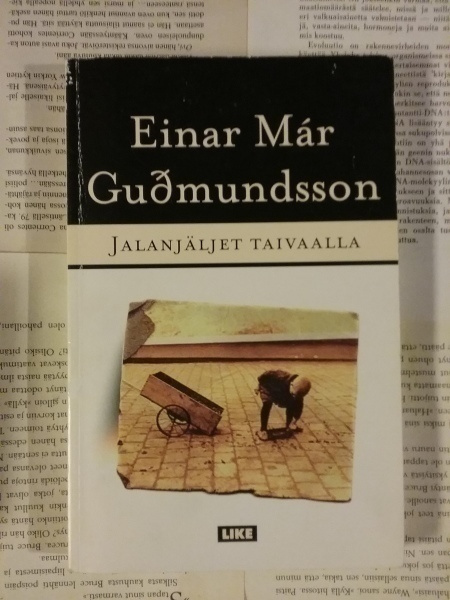 Einar Mar Gudmundsson - Jalanjäljet taivaalla (nid.)
