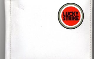 LUCKY STRIKE LOMPAKKO SETELIPIDIKKEELLÄ