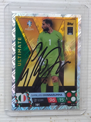 Gianluigi Donnarumma Italia signed