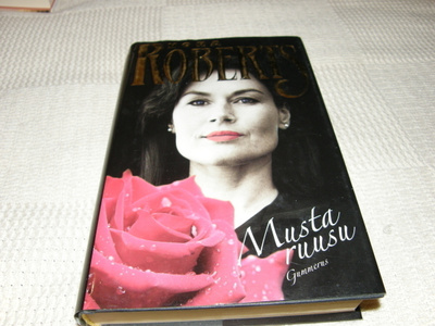 Nora Roberts Musta ruusu