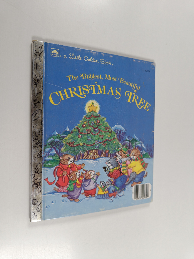Amye Rosenberg : The biggest, most beautiful christmas tree