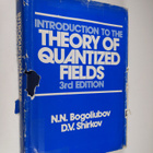 N. N. Bogoliubov ym. : Introduction to the Theory of Quan... - pikkukuva 1