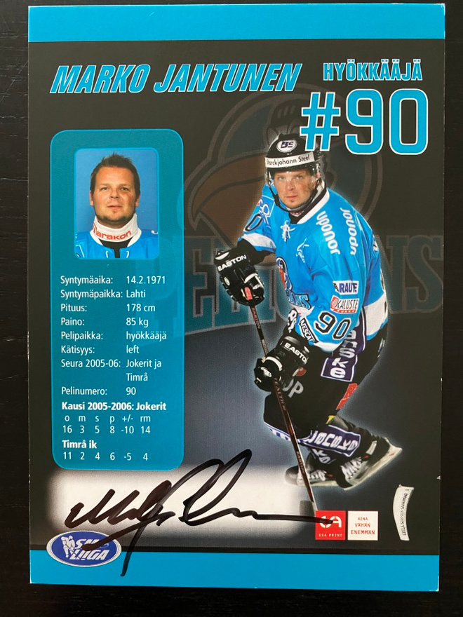 06-07 Pelicans Team Issue Marko Jantunen nimikirjoituksella
